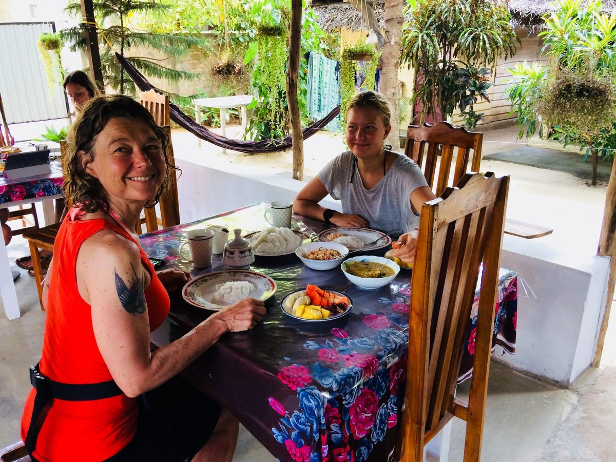 Tropicana Home Stay آروغام المظهر الخارجي الصورة